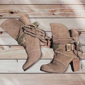 Naughty Monkey Santa Anna western flair suede booties, size 8.